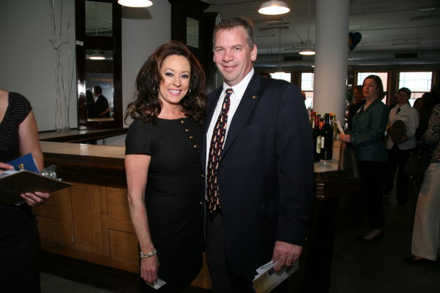 Renee Sigmund, Michael Llewellyn